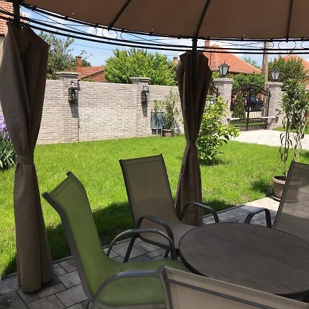Eden Apartman Algyo Exteriér fotografie