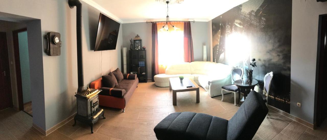 Eden Apartman Algyo Exteriér fotografie