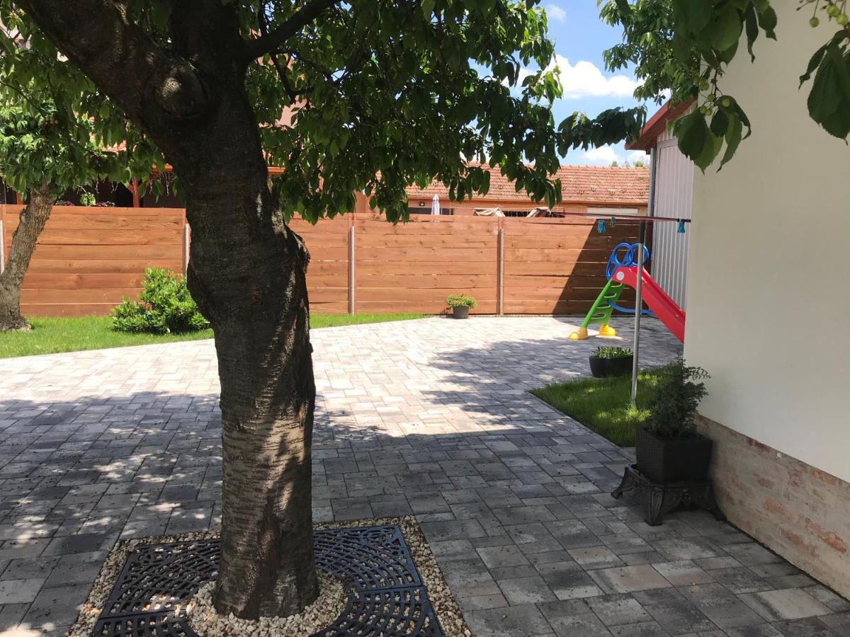 Eden Apartman Algyo Exteriér fotografie